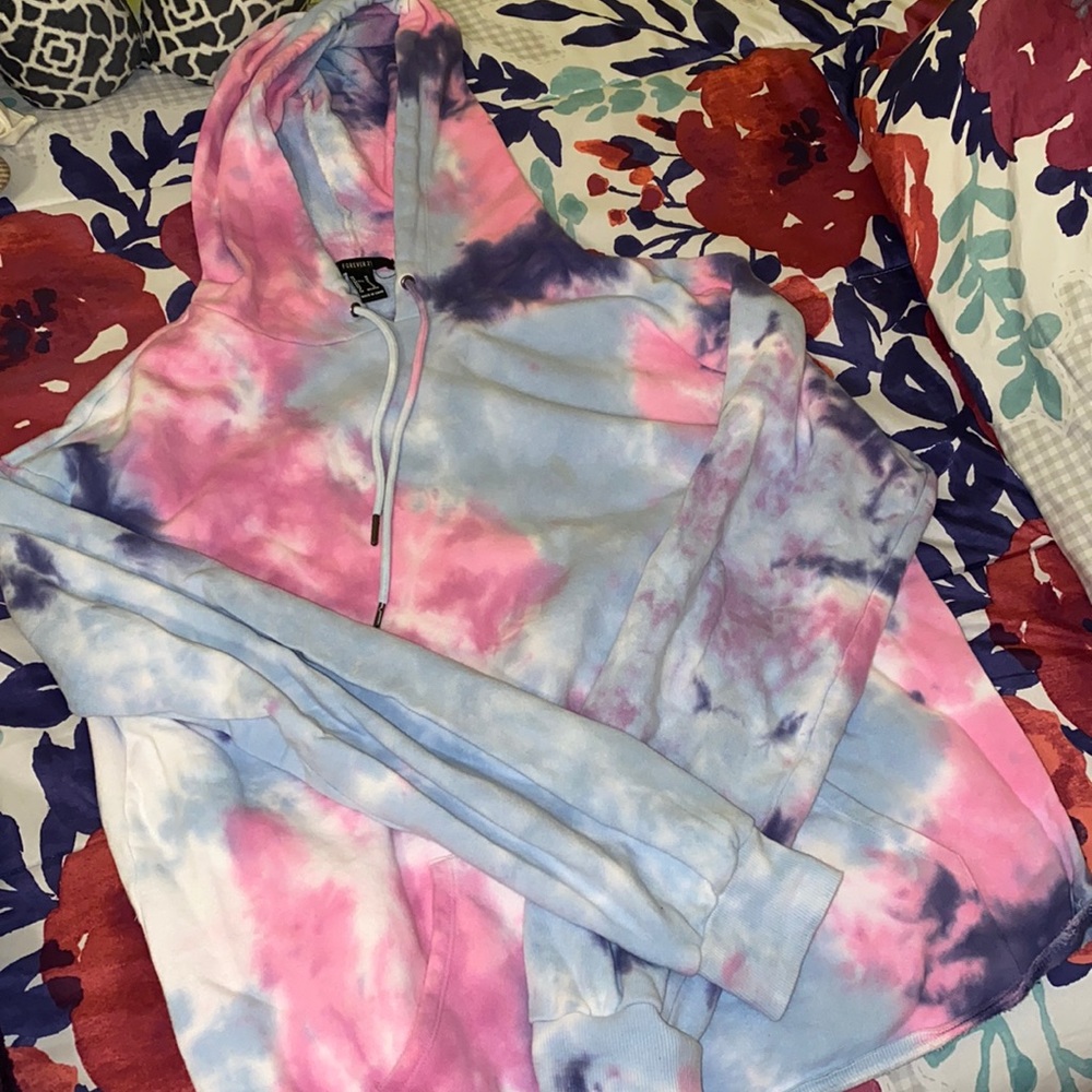 Forever 21 tie dye hoodie